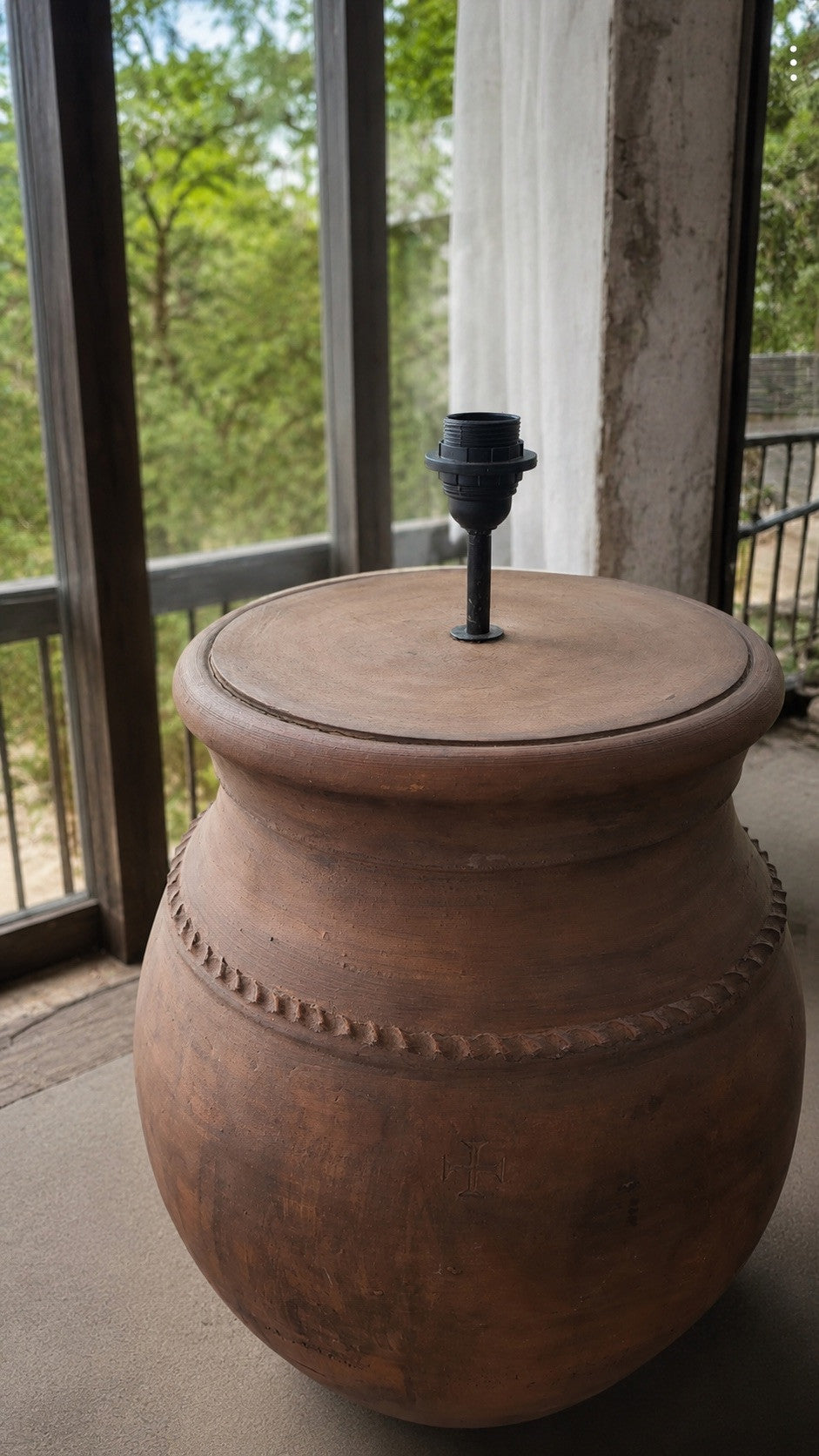 Terracotta Nº54 — Candeeiro Artesanal de Chão-7