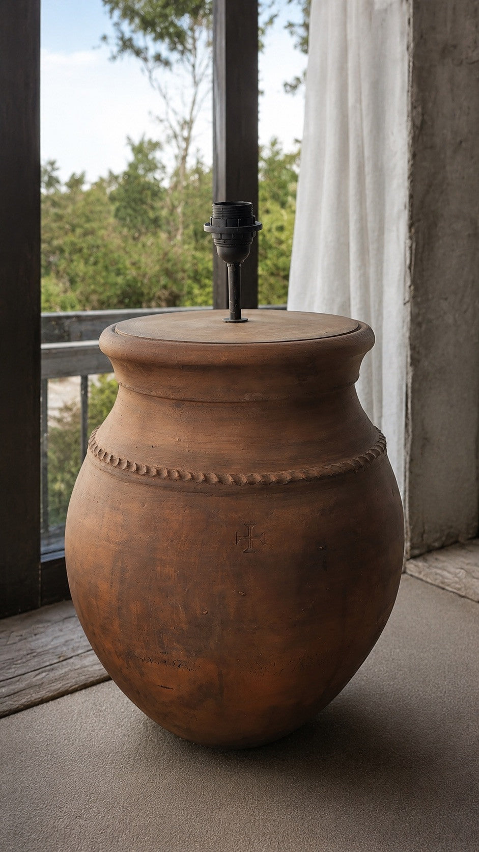 Terracotta Nº54 — Candeeiro Artesanal de Chão-6