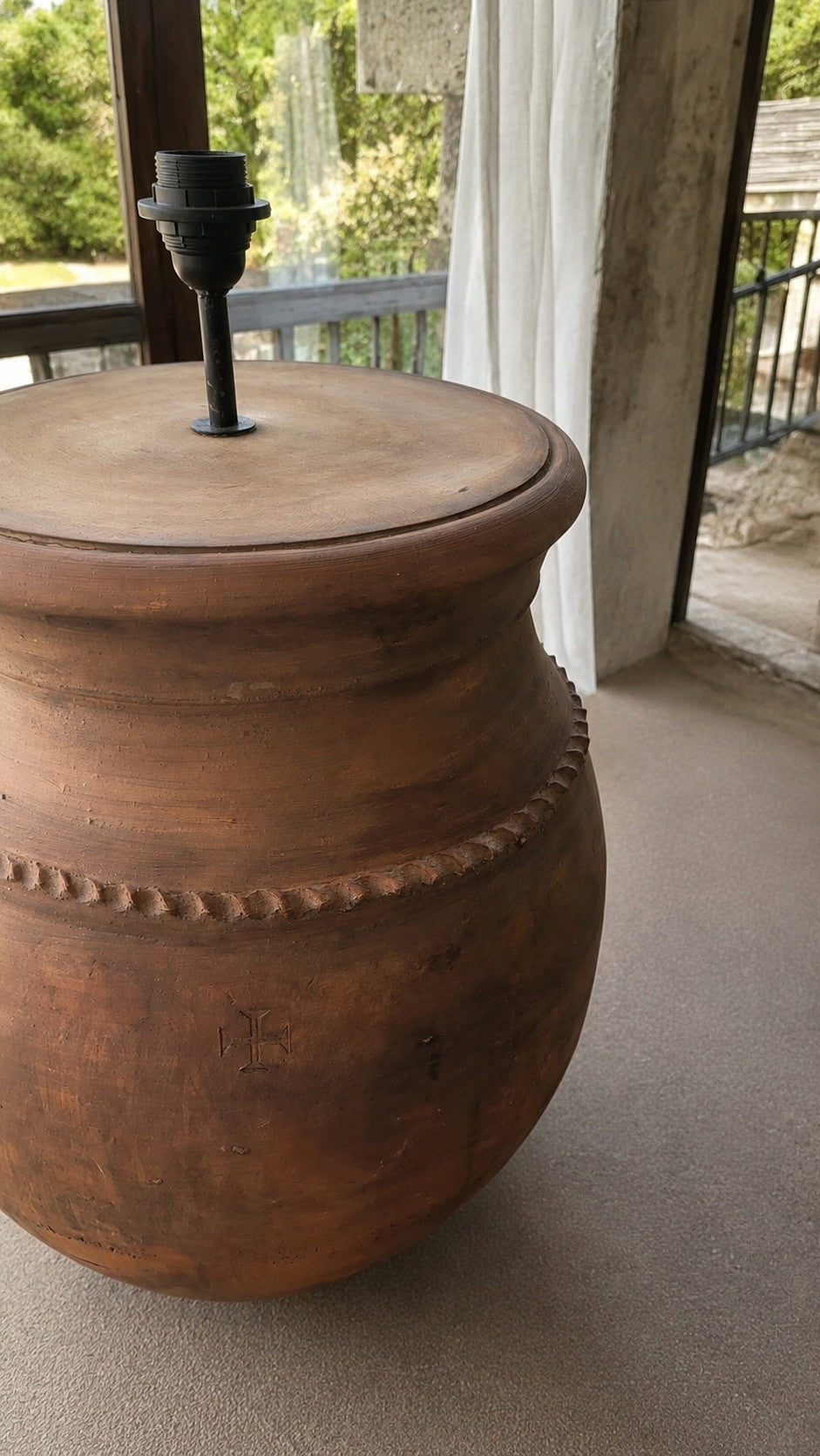 Terracotta Nº54 — Candeeiro Artesanal de Chão-5